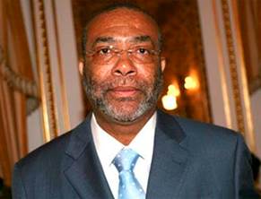 Eusebio-Brito-Teixeira-Angola-Governador copy